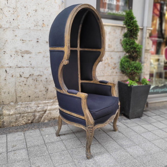 Image 1 of Carriage or bonnet chair, Louis XV style, washed wood, thread upholstery, 21st century – France