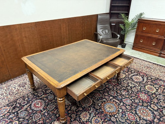 Escritorio clásico inglés Partnerdesk – Leather, Metal (photo 11 of 17)