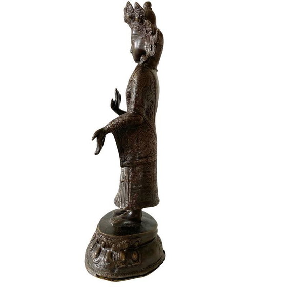 Estatua de Buda Dipankara de pie en bronce – lote 180 – Esculturas, Bronze (photo 3 of 10)