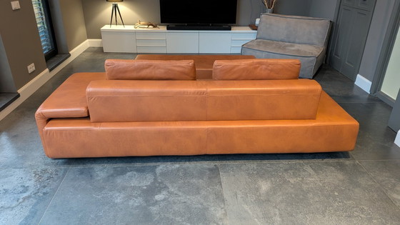 Image 1 of Sofá de cuero coñac de 4 plazas con otomana