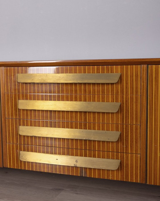 Image 1 of Credenza sideboard vintage anni 50 in legno e ottone dorato design Italiano