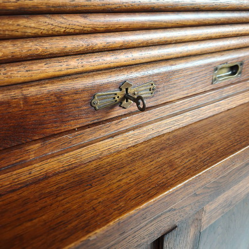 Notarschrank/Archivschrank mit Rolldeckel aus holländischer Eiche aus den 1930er Jahren – archiefkasten, Wood (photo 2 of 12)