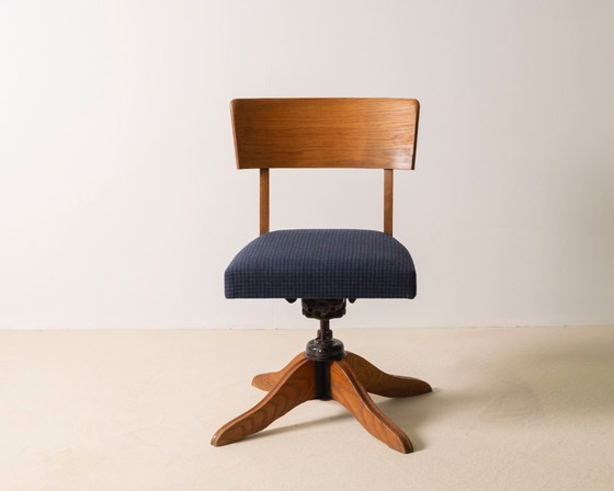 Image 1 of 1930s Swedish Oak Swivel Office Chair by SMV