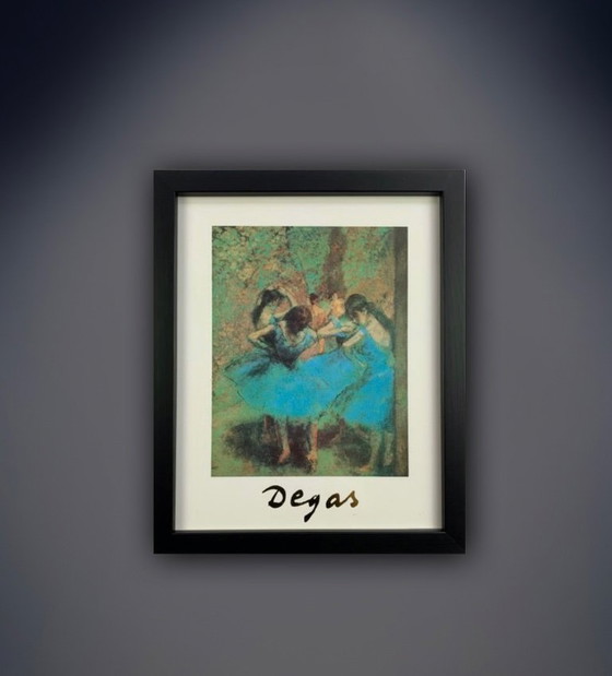 Image 1 of Edgar Degas: "Ballerine blu". Incorniciato professionalmente con una nuova cornice da galleria di alta qualità.