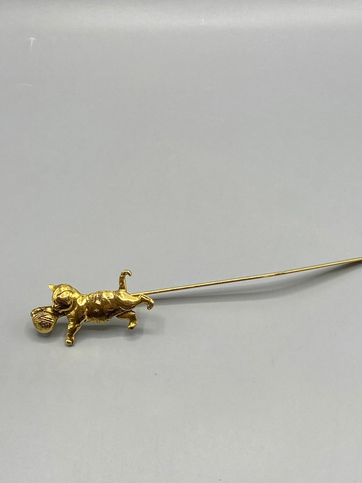 Vintage J.J. Jonette Hat Pin – Cat Playing with a Ball of Yarn – decoratieve objecten