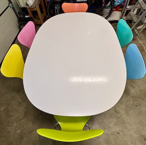 Image 1 of 6xFritz Hansen Series 7 butterfly chairs with Superellips Dining Table B613