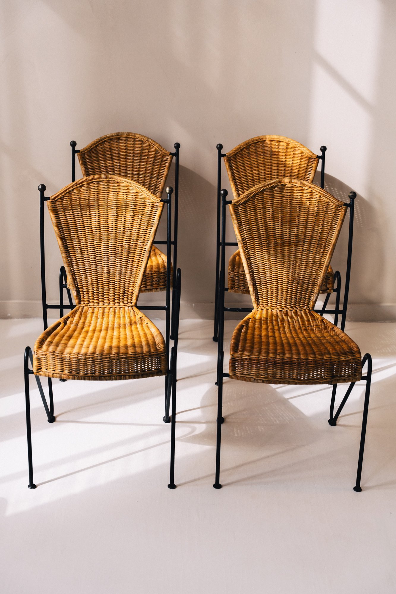 wicker iron chair
