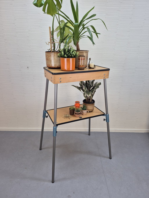 Plantentafel (Karba filmprojector tafel) Vintage bijzettafel