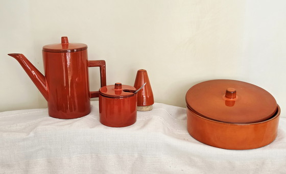 Image 1 of Vaisselle unique Hofra au design épuré