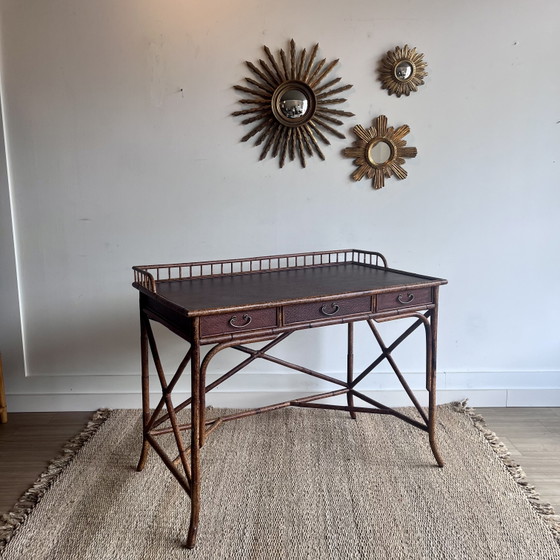 Image 1 of Antiek Hemingway Chinoiserie style Sidetable bureau  in bamboe rotan