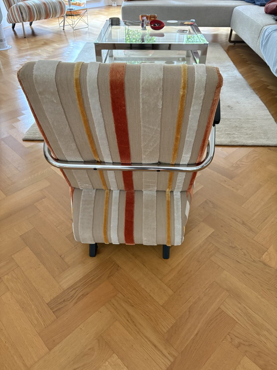 Image 1 of 2 Gelderland Lotus 5470 Sessel von Jan Des Bouvrie. Polsterung von Designers' Guild.