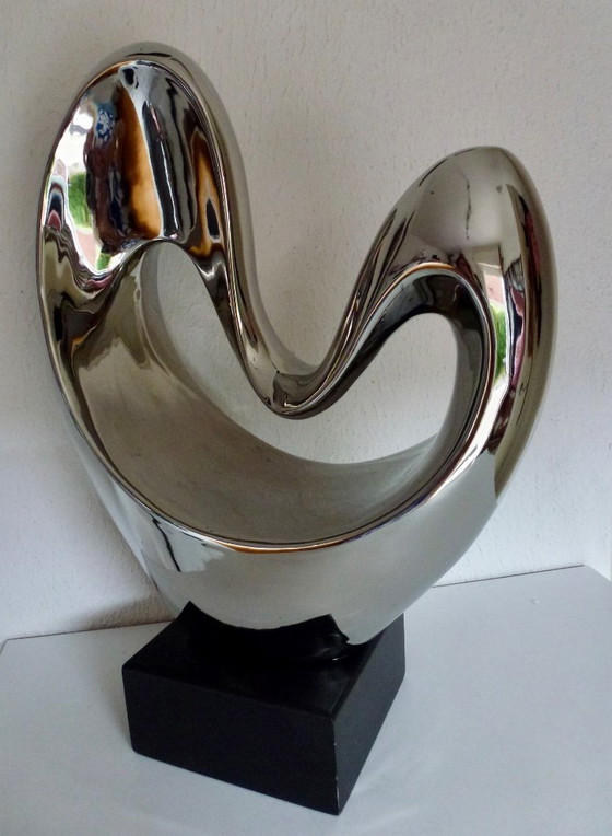 Escultura exclusiva de Peri Ceramics en forma de corazón de plata – 34 cm (Peri Living). (photo 5 of 8)