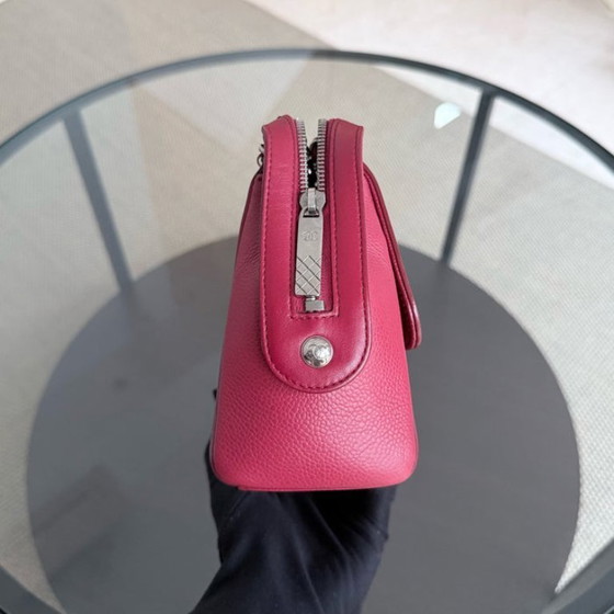 Image 1 of Borsa Chanel Flap Medium - Caviar 25CM trapuntata rosso scuro con finiture argentate Serie 24