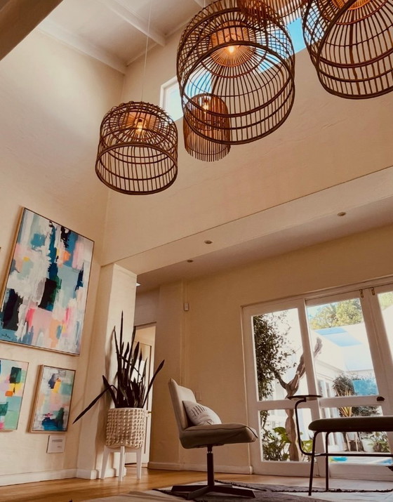 Image 1 of Set unico di 2 lampade a sospensione in rattan fatte a mano