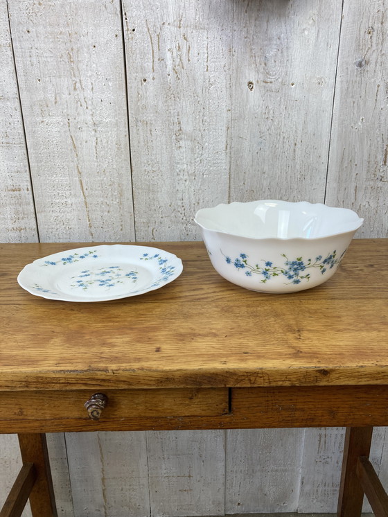 Image 1 of Arcopal salad bowl 70s