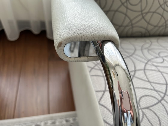 Two Leolux Scylla armchairs with Maze fabric – Leather, Polyester (photo 4 of 4)