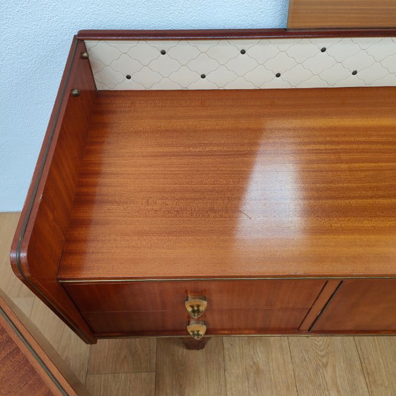 Image 1 of Ensemble tables de chevet vintage milieu du siècle avec coiffeuse - Prix