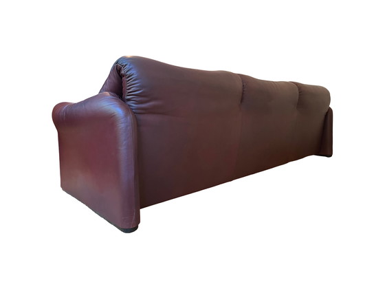 Image 1 of Cassina Maralunga 3-seater leather sofa by Vico Magistretti 1970s
