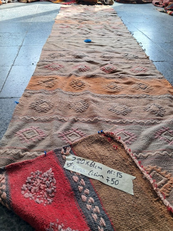 Image 1 of Kilim turco tessuto a mano 280x61 cm