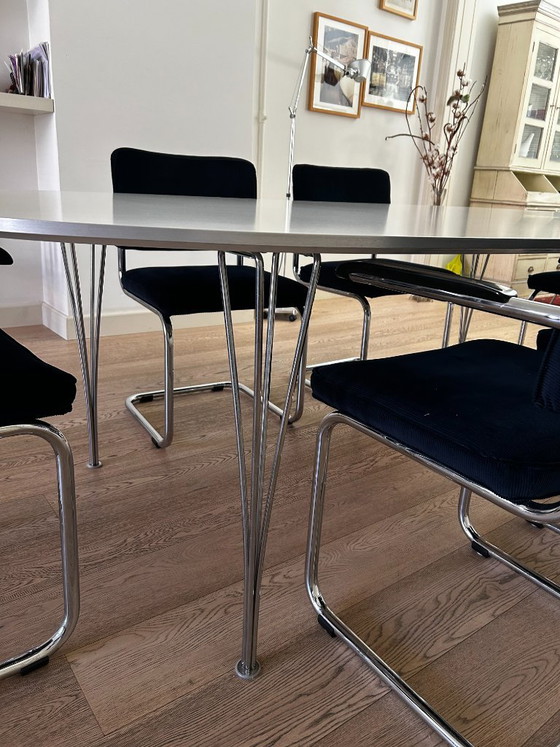 Fritz Hansen Dining Table – Metal, lamine (photo 4 of 7)