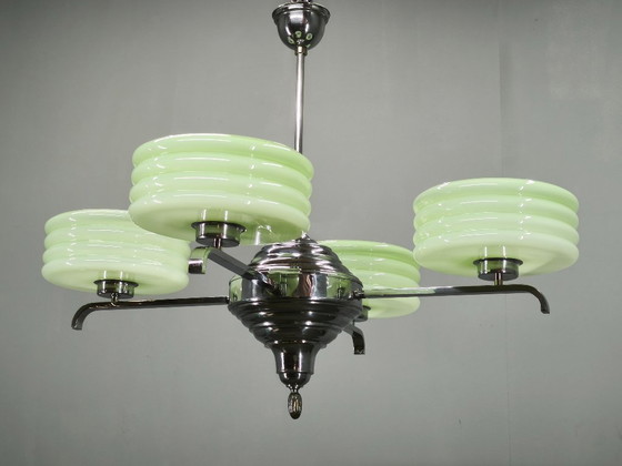 Image 1 of Lampadario Art Déco in vetro opalino verde, Cecoslovacchia, anni '30.