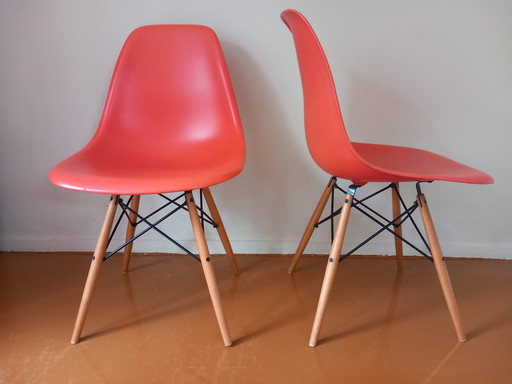 2x Vitra/Eames DSW chairs