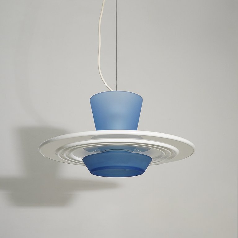 Zefiro ：Arteluce社（イタリア）　ペンダントライト Zefiro” chandelier by Giuseppe Ramella for Arteluce, 1980s | €850