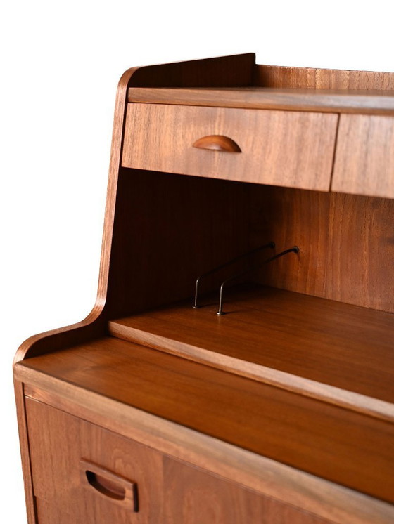 Image 1 of Secretaire scandinavo in teak del 1960 con maniglie scolpite