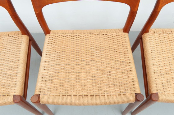 Image 1 of 4x chaises de salle à manger modèle 75 en teck par Niels Otto Møller pour J. L. Møller Möbelfabrik (années 1950)