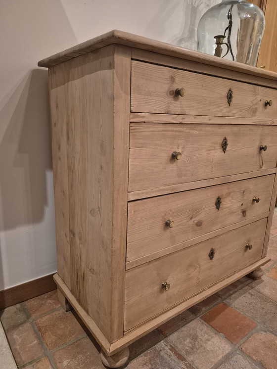 Image 1 of Strakke Antieke Grenen Ladekast 