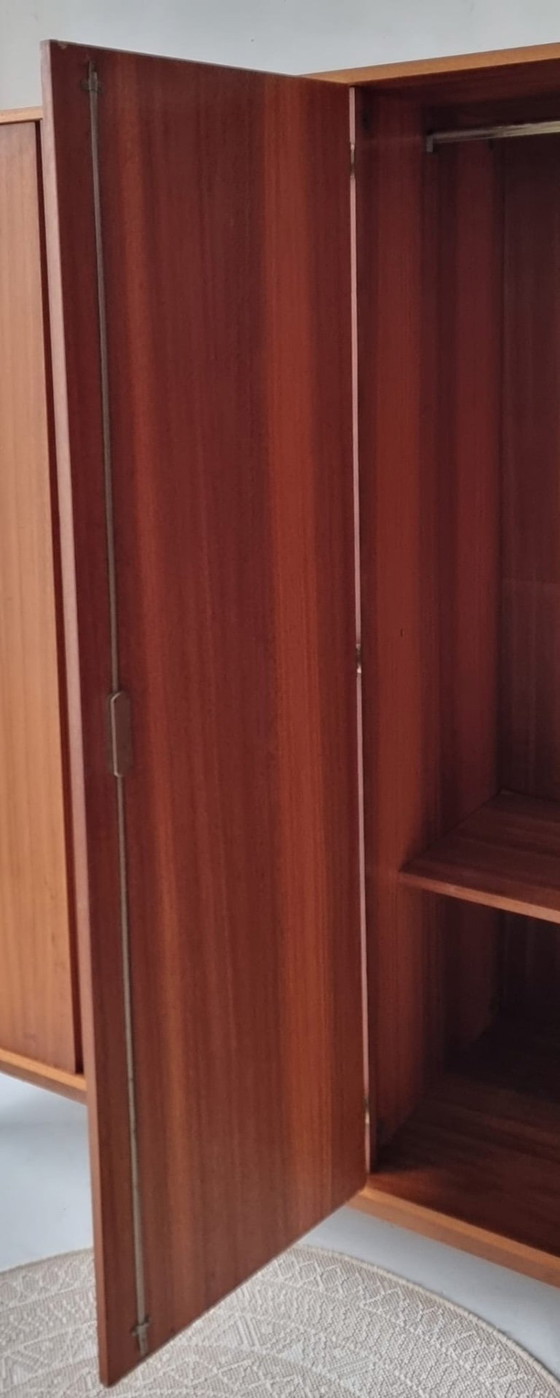 Image 1 of Armario de mediados de siglo