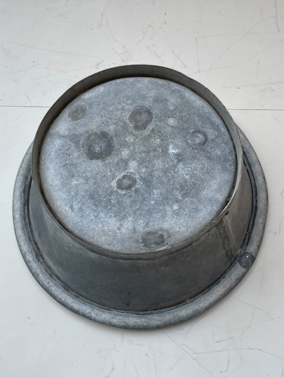 Image 1 of Vintage zinken bak of schaal — handgemaakt