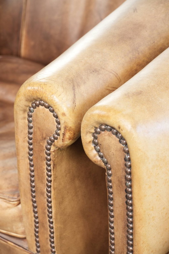 Image 1 of 2 poltrone club in pelle bovina stile inglese vintage in una splendida combinazione di colori chiari