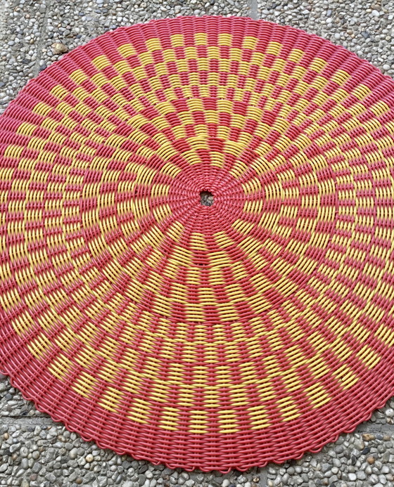 Image 1 of Vintage round Scoubidou rope rug - 100cm.