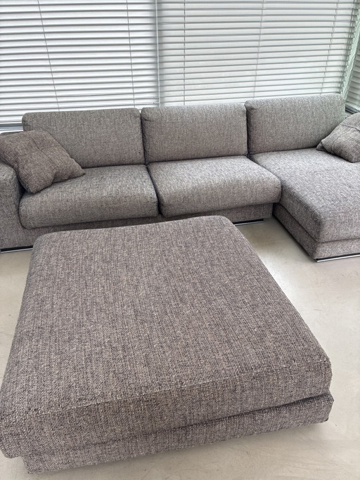 Canapé lounge Arketipo avec pouf