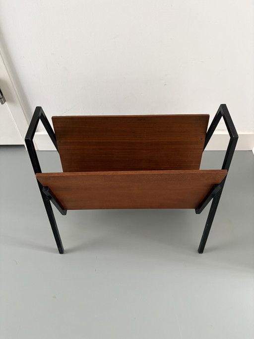 1960s-1970s Pastoe magazine rack