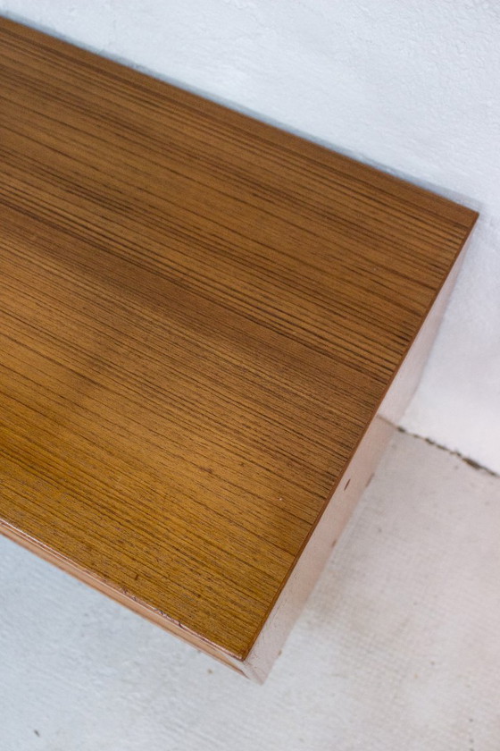 Image 1 of Vintage teakhouten ladekast