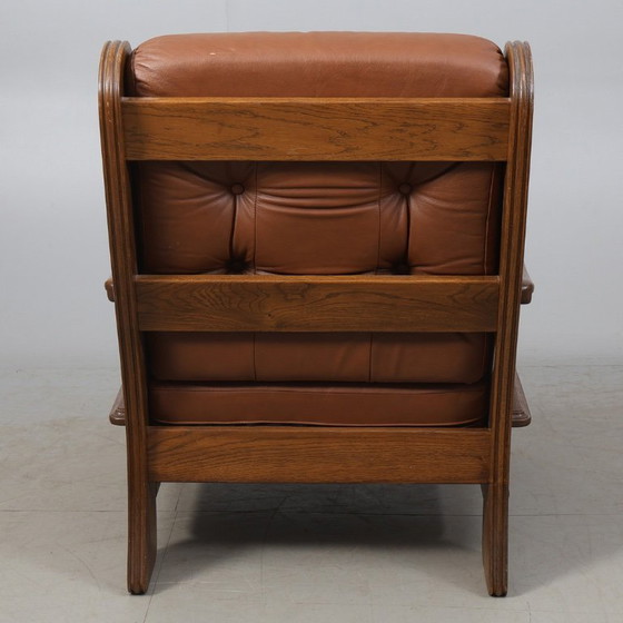 Image 1 of Sessel aus Eiche und Leder – Skandinavisch inspirierter Lounge-Klassiker – Warmer Holz- und Lederkontrast