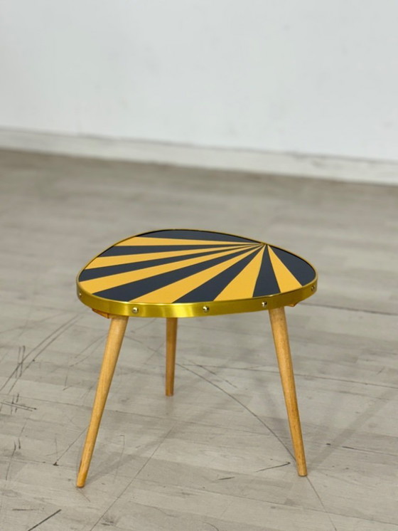 Image 1 of Vintage niervormige tafel, plantenstandaard, bijzettafel, opbergtafel, Mid Century Modern