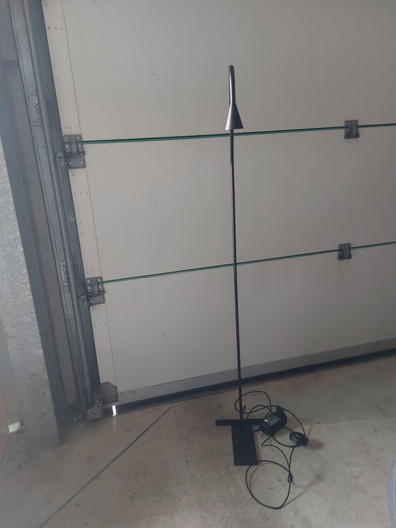 Image 1 of Trizo21 austere lamp