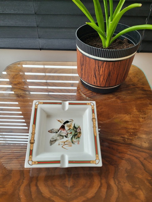 Cendrier en porcelaine Gucci, motif distinctif et image de canard, années 1980