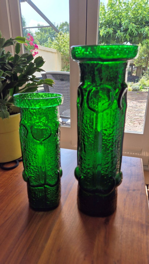 Two beautiful Stelvia vases, resemble Nanny Still