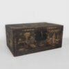 Baule in legno antico con illustrazioni di vasi in porcellana (Cina, c.1900) #2 – Cassettiere (photo 8 of 9)