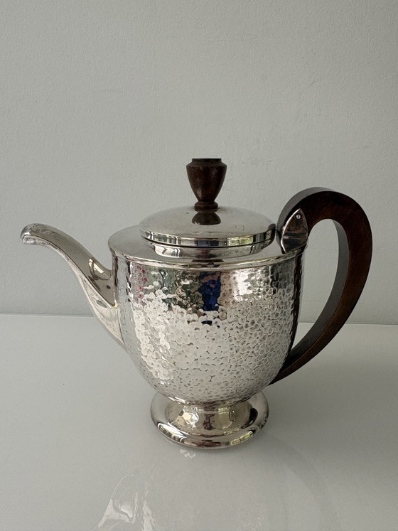Art Deco Four-Piece Coffee and Tea Crockery | 1925-1930 | Hammered Silver-Plated Metal – Wood (photo 5 of 15)