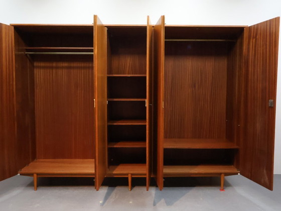 Image 1 of Armoire vintage en teck | 5 portes | Teck