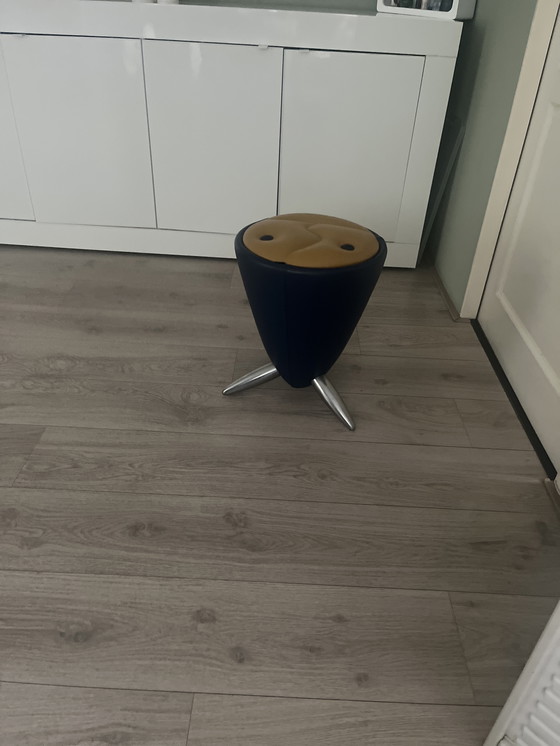 Image 1 of Leolux hocker