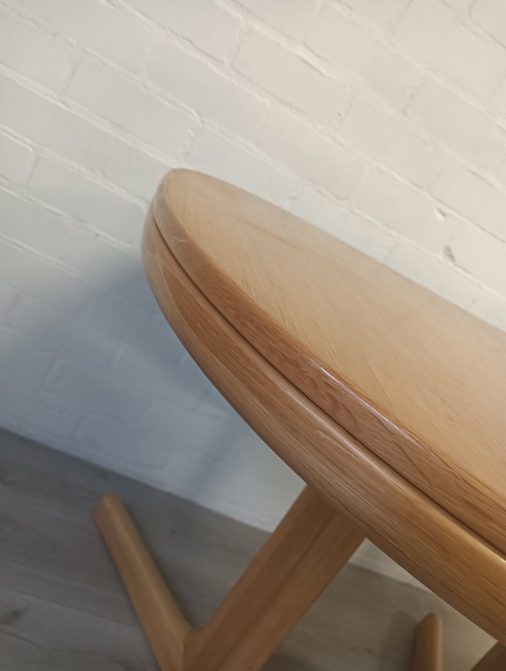 Image 1 of Lübke, extendable oval table