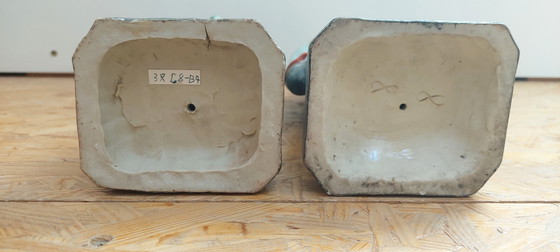 Image 1 of 2 chinese figuren in geglazuurd keramiek 