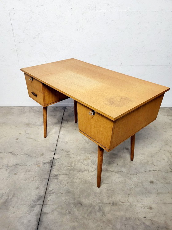 Image 1 of scrivania vintage, anni '60