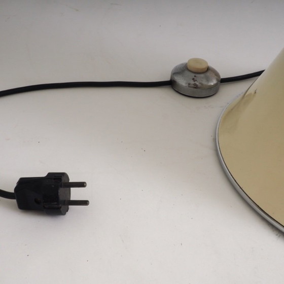Large Vintage Pipistrello Table Lamp by Gae Aulenti for Martinelli Luce – Floor lights, Metal (photo 13 of 17)